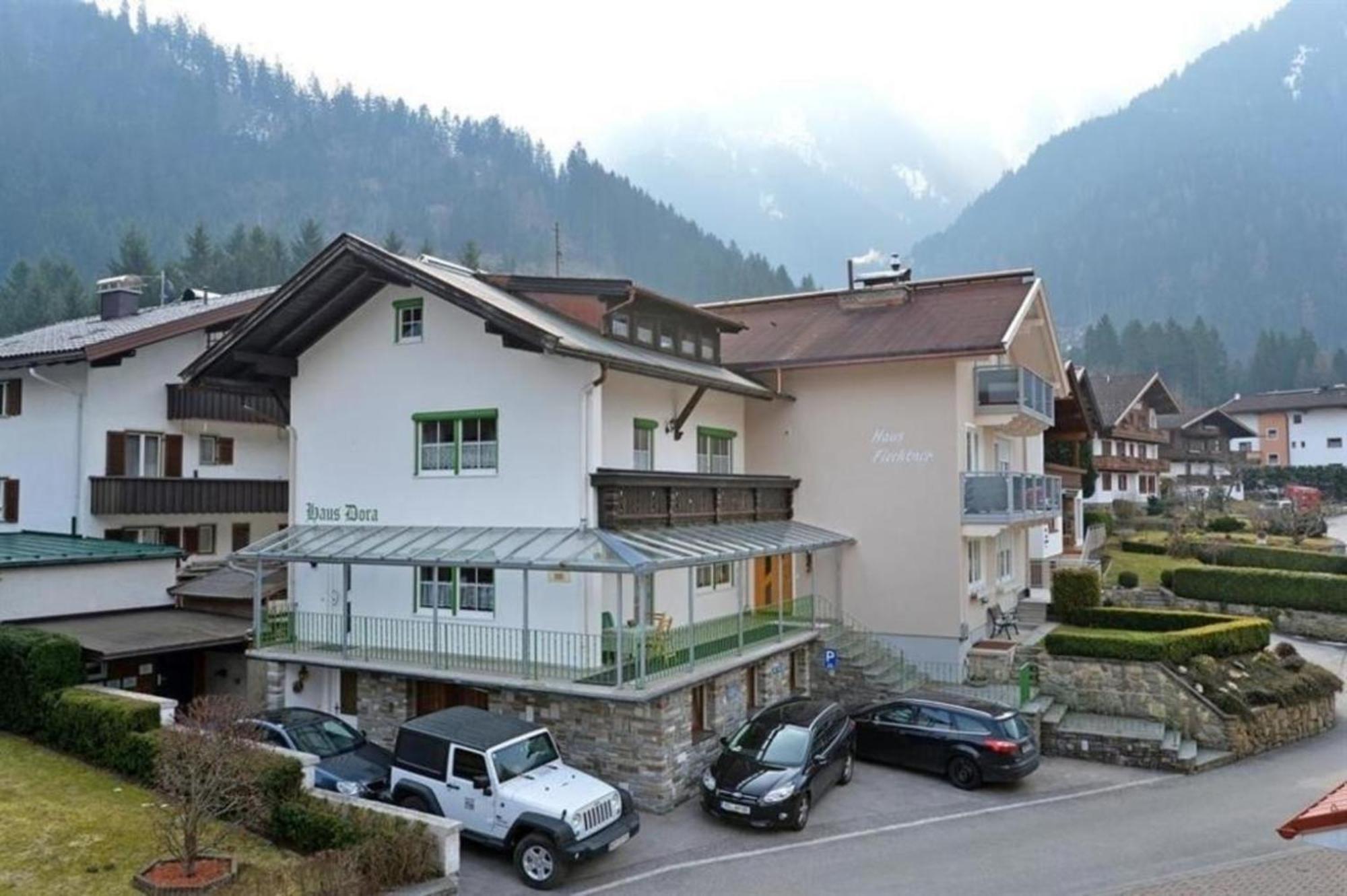 Haus Dora Apartment 2 Penken Mayrhofen Ngoại thất bức ảnh